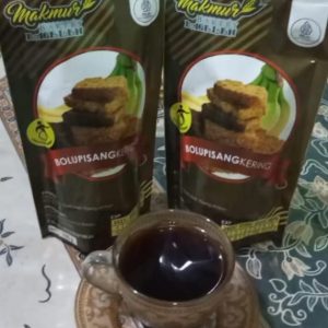 Bolu Pisang Kering Makmur Bakery